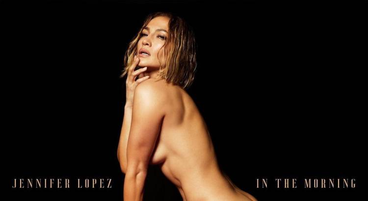 Jennifer Lopez se dévoile entièrement nue et se fait tacler : "Vous valez mieux que ça !"