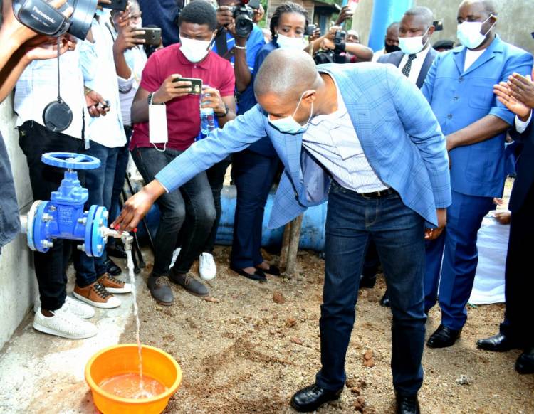 Le Gouvernement Kasivita au travers Mercycorps, répond au problème d'eau potable à Goma et à Nyiragongo !
