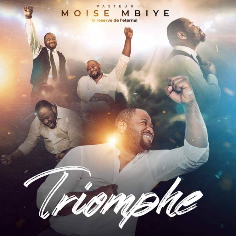 Le réserve de l'Éternel Moïse Mbiye annonce et prépare "Triomphe"