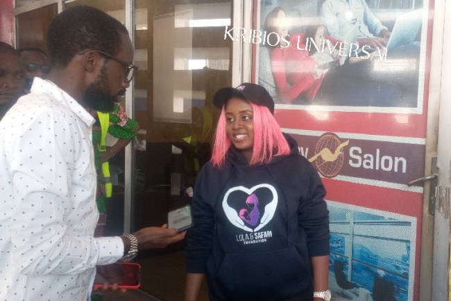 Nadia Mukami à Goma pour agrémenter la "Soirée Champagne" au Bistro Top Five