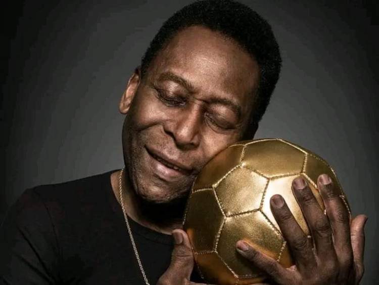 Légende au palmarès inégal, Pelé, le "Roi" du football !