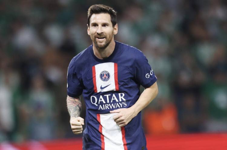 Lionel Messi bat deux nouveaux records dépassant Cristiano Ronaldo