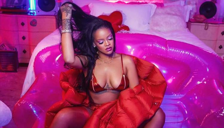 Rihanna présente le cadeau de la Saint-Valentin 2020