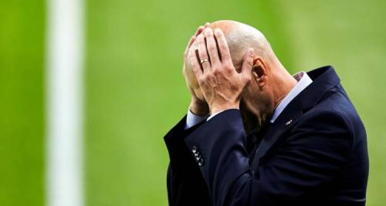 Coup dur pour Zidane avant le Clasico !