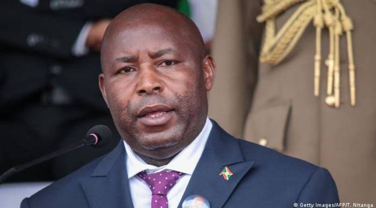 Regard sur l'investiture anticipée de Ndahishimiye, actuel président du Burundi