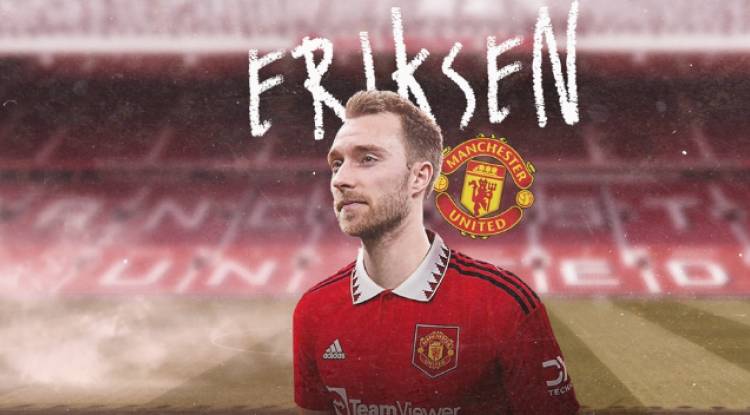 Christian Eriksen signe à Manchester United