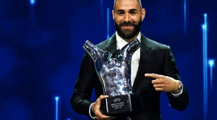 Benzema élu meilleur joueur de la saison par l'UEFA