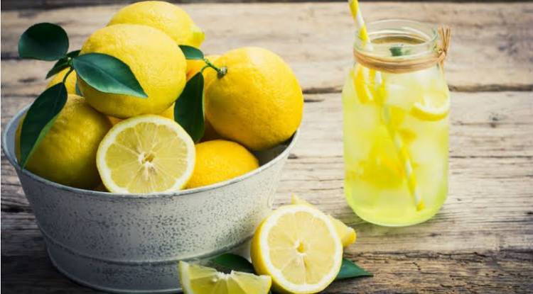 Voici les bienfaits de l’eau citronnée