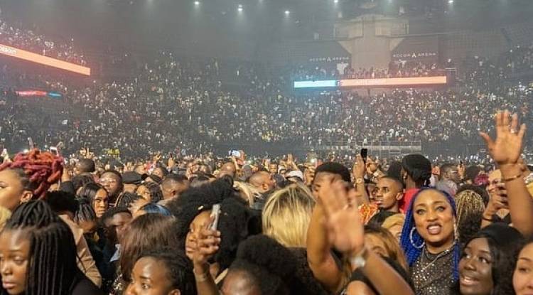 La vérité sur l’expulsion des 51 congolais de la France après le concert de Fally Ipupa