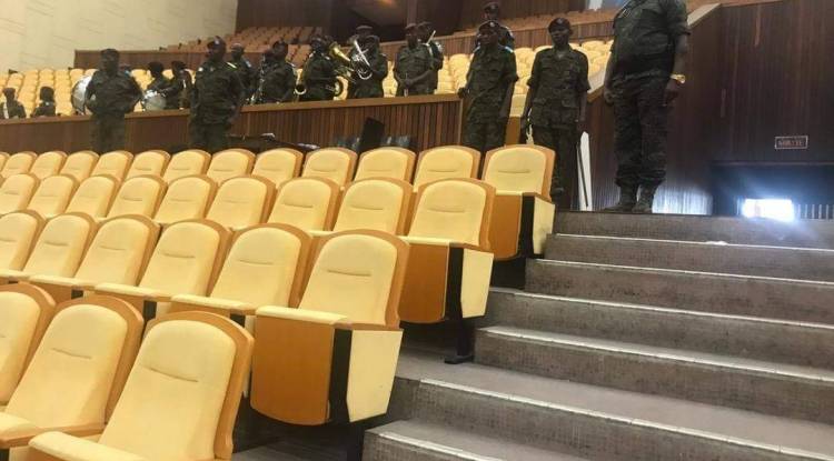 Dossier prestation de serment des nouveaux juges en RDC: Sur 338 députés FCC, 4 seulement n’ont pas obéi au mot d’ordre de Joseph Kabila