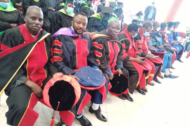Retour sur la cérémonie de remise des diplômes à l'Université “ Vision for Ecxellence Intrenational University” VEIU à Nairobi (Kenya) pour l’année académique 2020-21