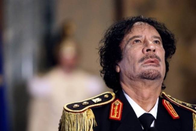 Capturé, désarmé, torturé puis tué,... Sur les circonstances confuses de la mort de Kadhafi