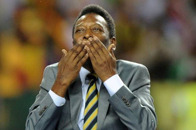 Des Hommages planétaires pour le Roi Pelé