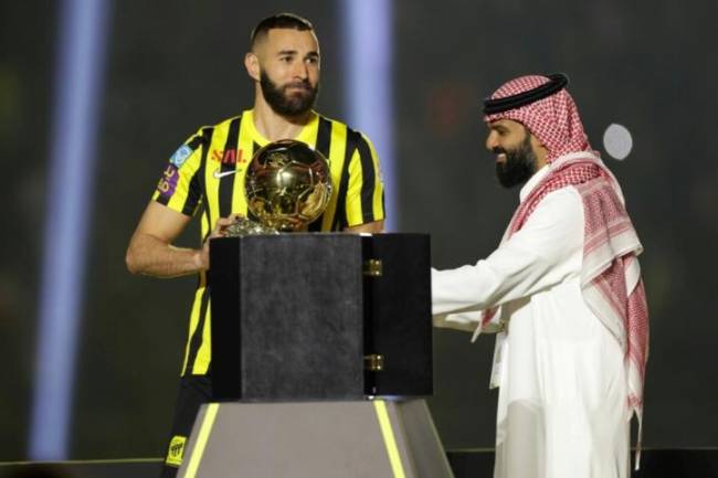 Karim Benzema, l'attaquant vedette du Real Madrid accueilli en Roi en Arabie saoudite! 