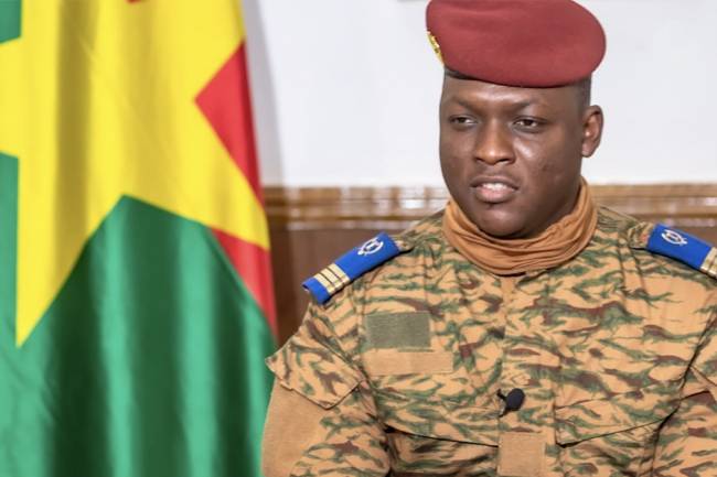 Plus jeune chef d'État au monde, l'homme le plus puissant de Burkina Faso, Qui est Ibrahim Traoré ?