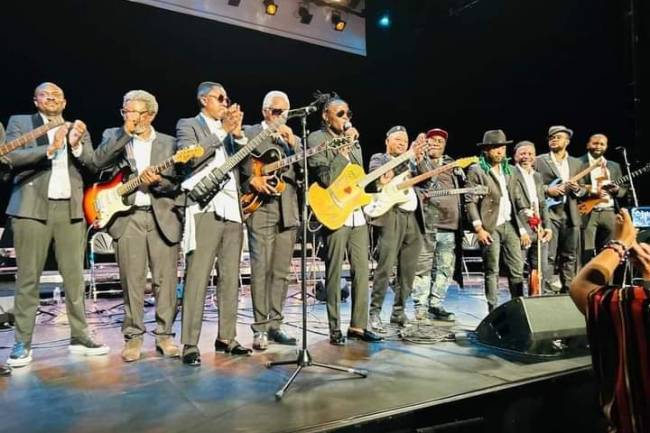 Retour sur "50 Nuances de la Rumba congolaise" , événement réunissant les guitaristes congolais à Paris